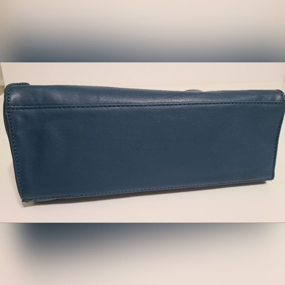 Caprese Blue Quilted Sling Long‎ Crossbody Purse Handbag - Picture 10 of 15